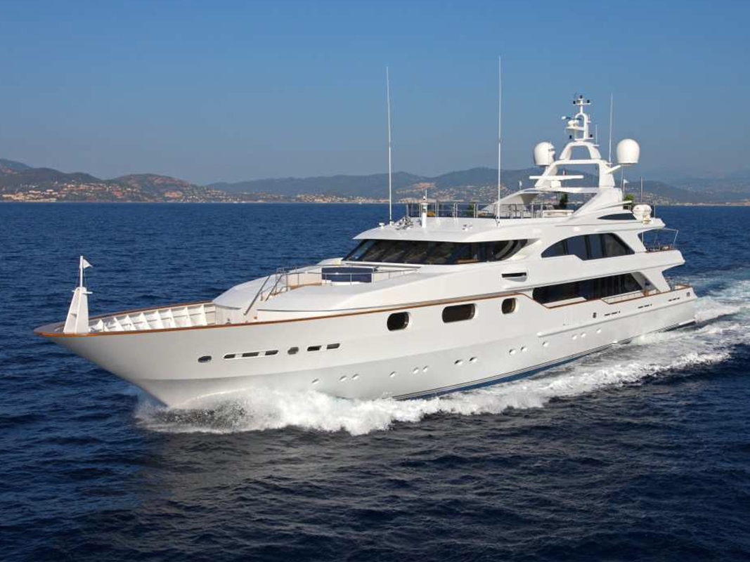 xclusive yachts for rent